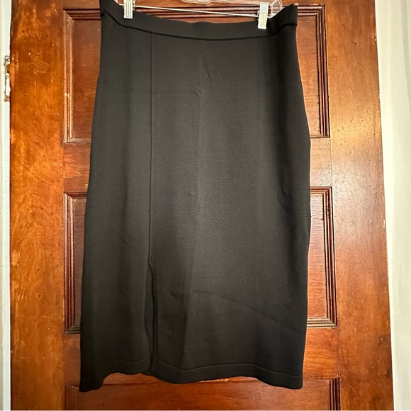 Tahari ASL Pencil Skirt with Slit - Picture 3 of 8